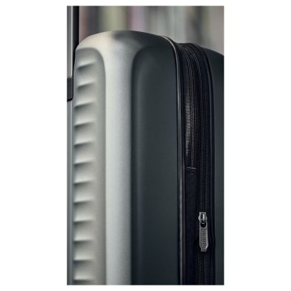 Куфар за ръчен багаж Victorinox  AIROX ADVANCED Black 