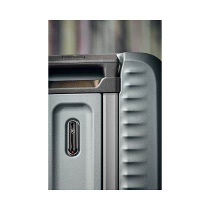 Куфар за ръчен багаж Victorinox  AIROX ADVANCED Black 