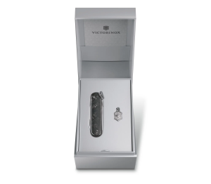  Victorinox Classic SD Brilliant Carbon