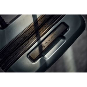 Куфар за ръчен багаж Victorinox  AIROX ADVANCED Black 