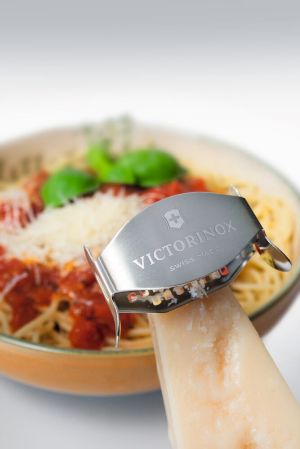 Ренде за сирене и  кашкавал Victorinox