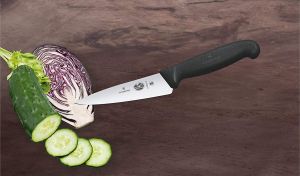 Универсален кухненски нож Victorinox,широко ,право острие