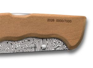 Нож Victorinox Evoke Wood Damast Limited Edition 2026