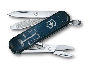 Колекционерско джобно ножче  Victorinox с дизайн на зодиакален знак Везни 